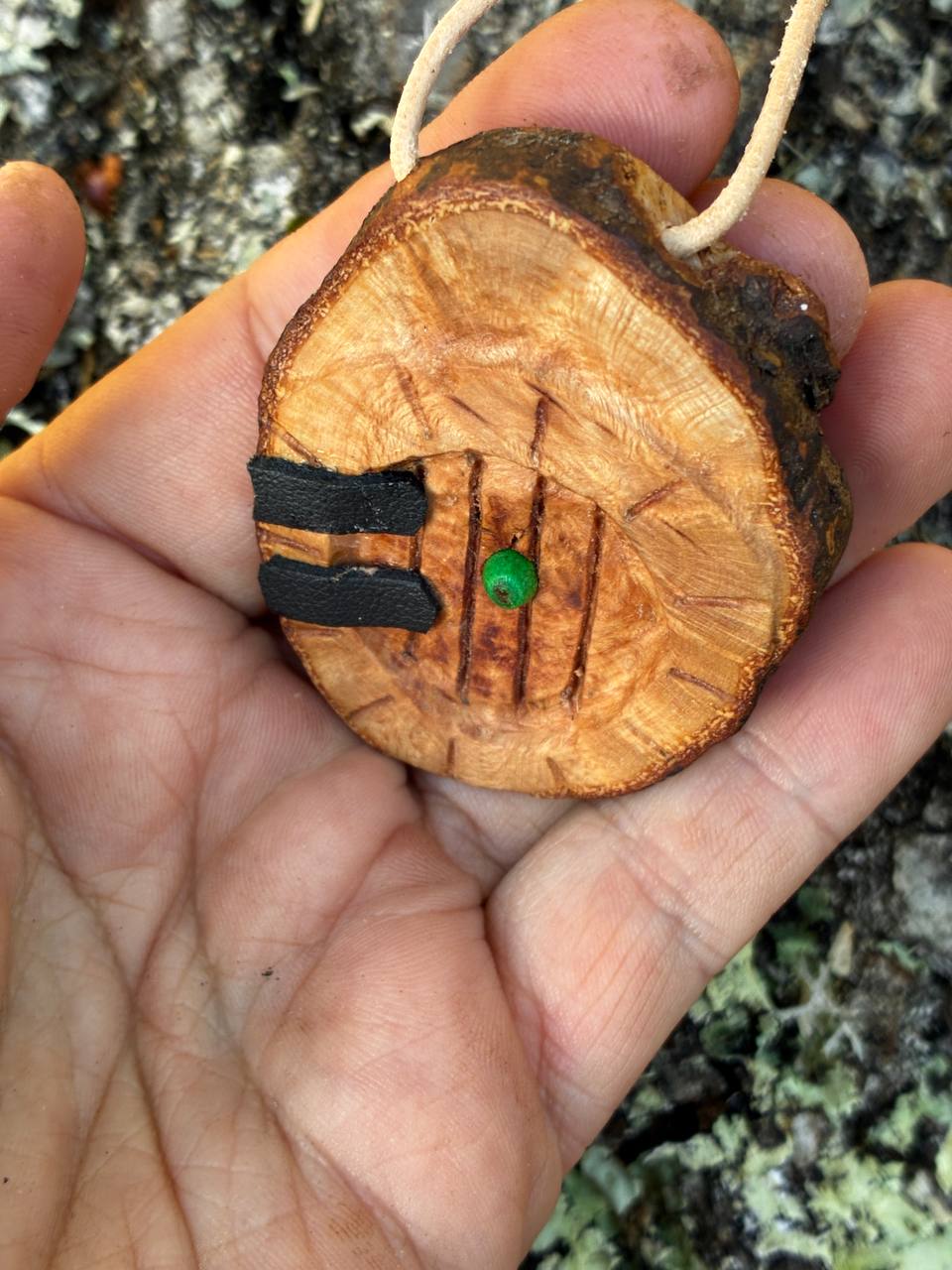 Hobbit Tür aus Baumperle – Bild 3